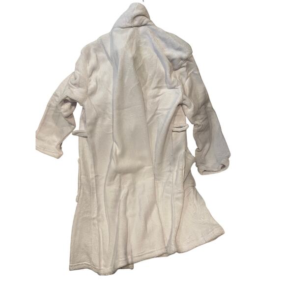 Three Piece Spa Set (White Robe, Luffa, Eye Mask) NWT - Picture 2 of 8